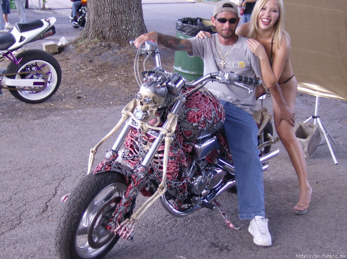 해골 오토바이.jpg